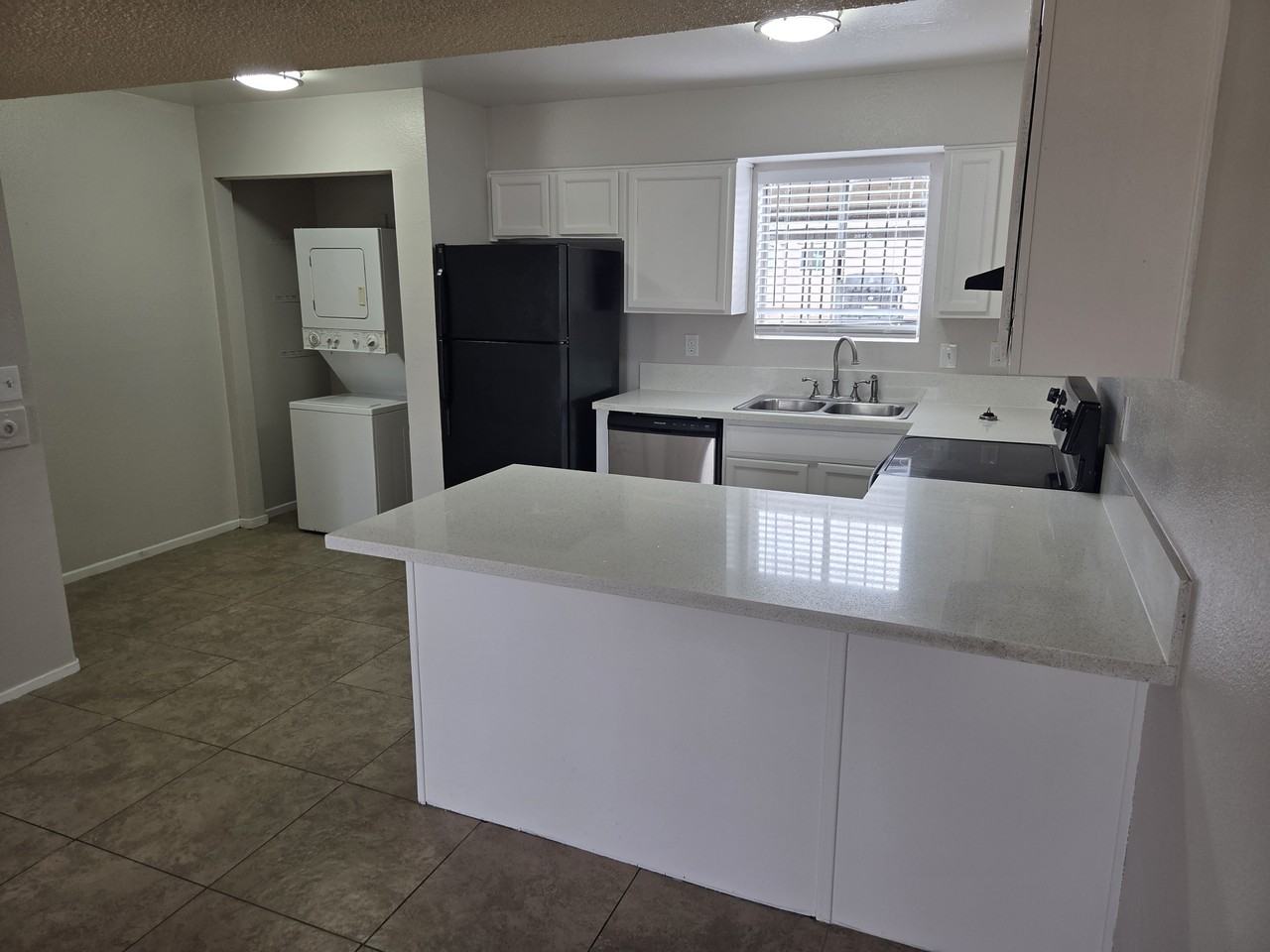 3505 Rio Robles Unit C - Photo 5 of 13