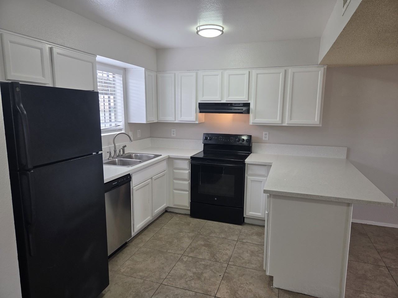 3505 Rio Robles Unit C - Photo 6 of 13