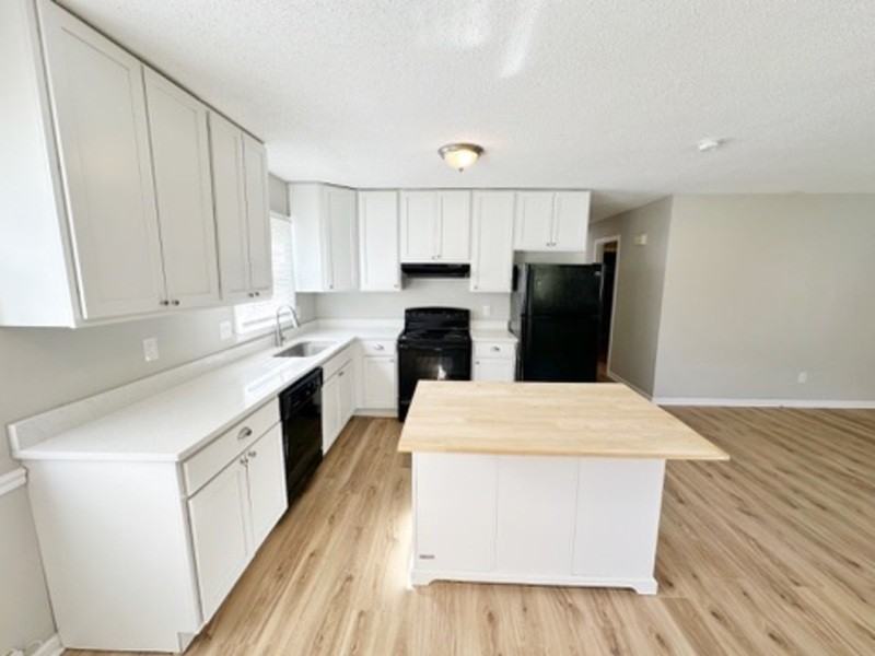 1200 Highland Ave - Photo 4 of 17