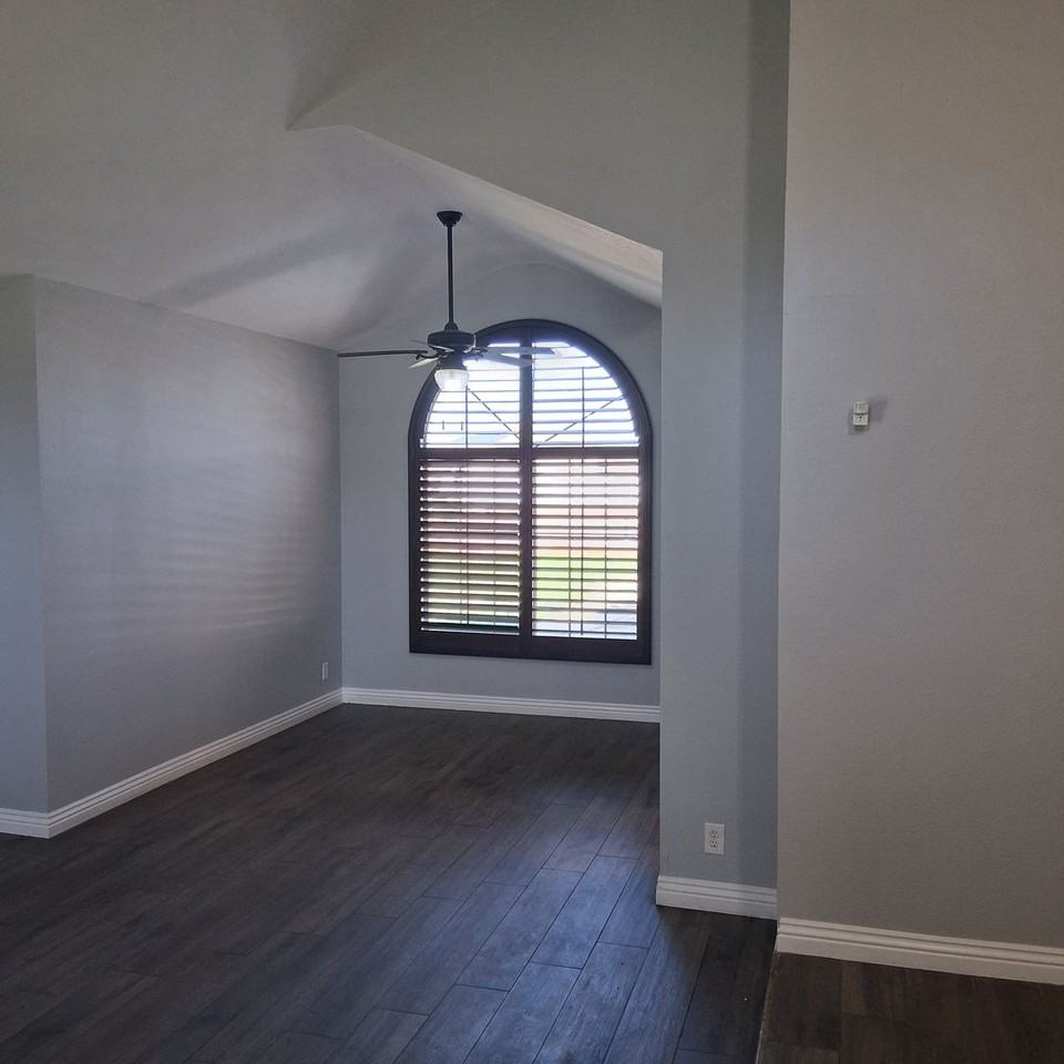 13016 Mew Cir - Photo 3 of 36