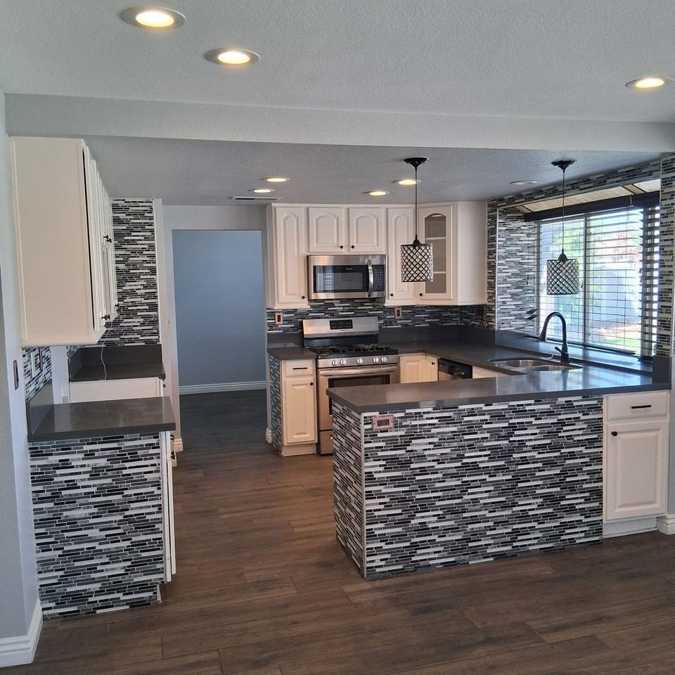 13016 Mew Cir - Photo 6 of 36