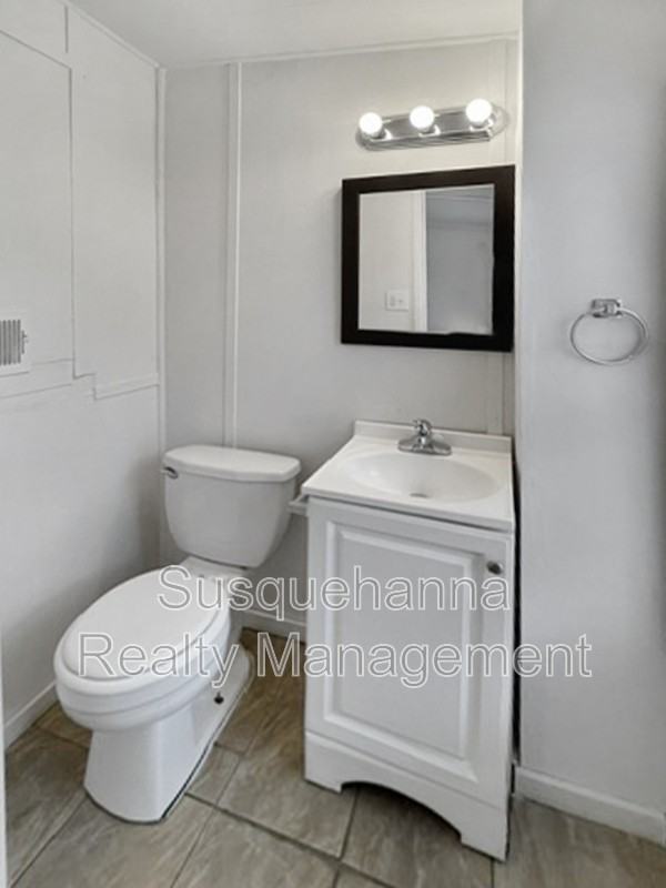 312 E Liberty St - Photo 2 of 15