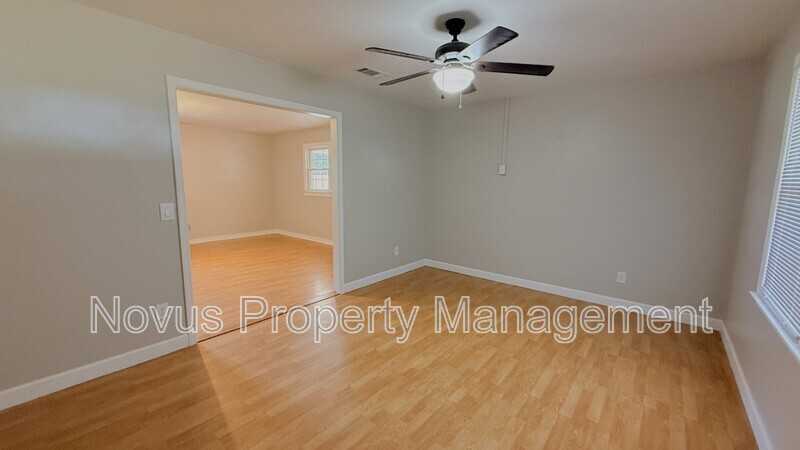 611 Mitchell Ave - Photo 3 of 17