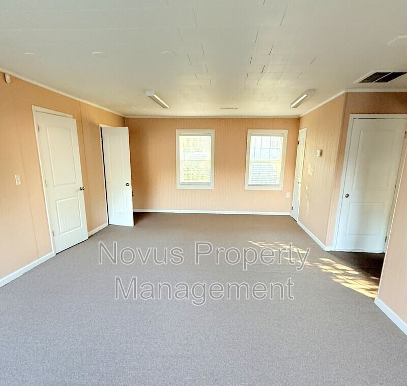 899 Stripling Chapel Rd - Photo 4 of 8