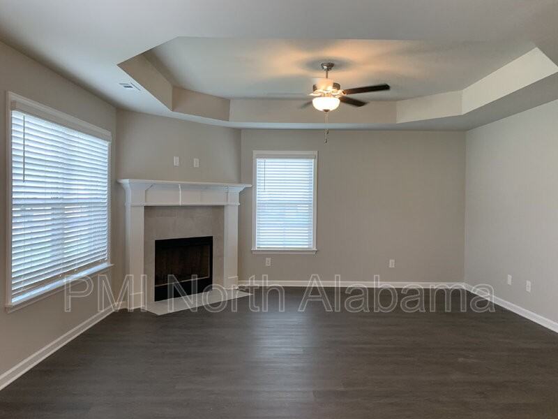 101 Ocean Springs Ave - Photo 3 of 10