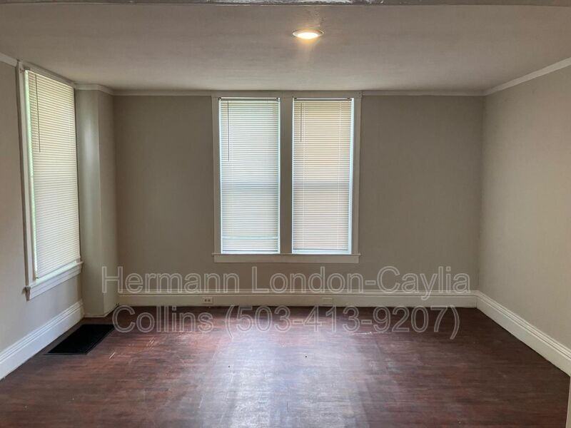 883 Elias Ave - Photo 5 of 20