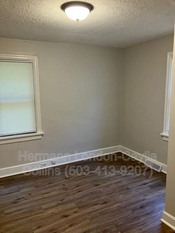5229 Fletcher St - Photo 3 of 16