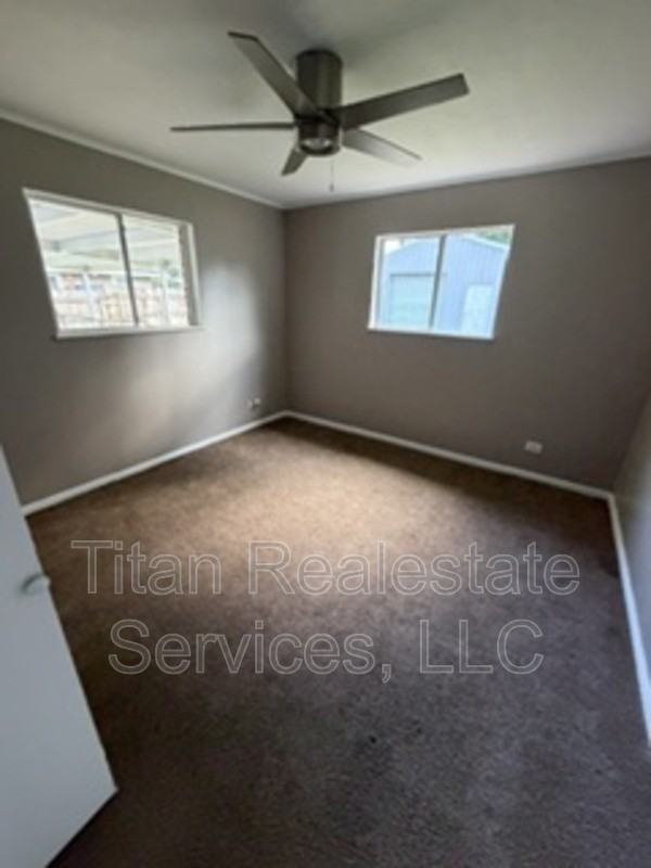 306 Bahon St - Photo 5 of 7