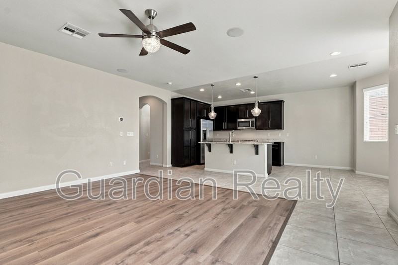 5582 Grinding Rock Way - Photo 5 of 25