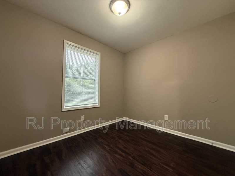 2166 Cassie Ave - Photo 6 of 10