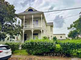 featured image of 3707 Camp St
