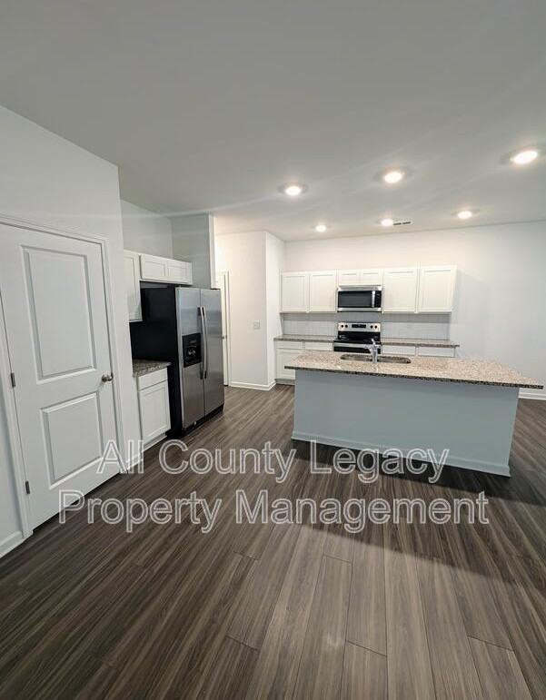 2984 Ben Park Ln - Photo 3 of 12