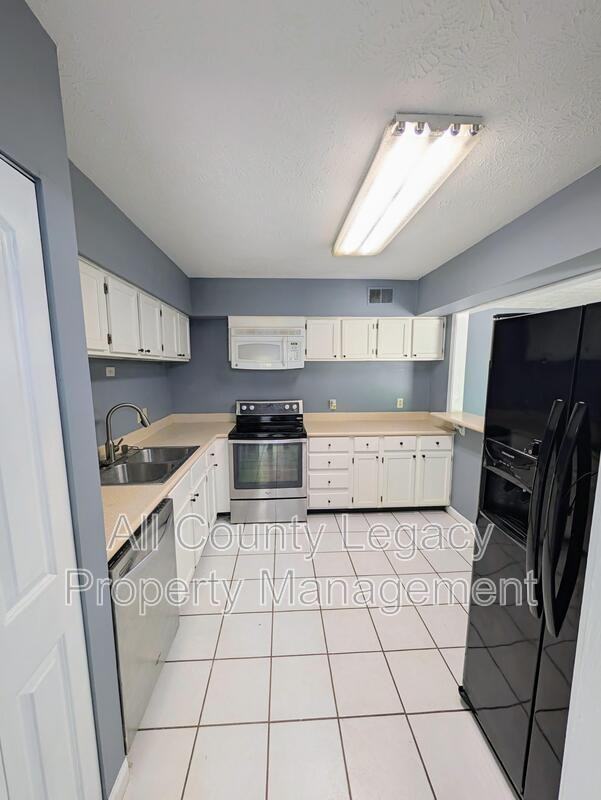 168 Scandia Cir #1 - Photo 2 of 7