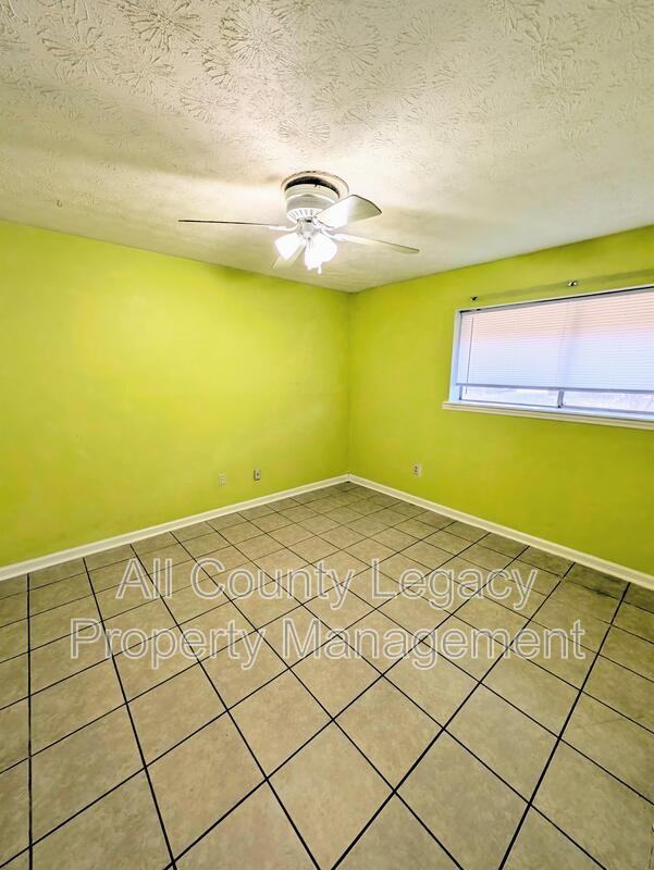 168 Scandia Cir #1 - Photo 4 of 7