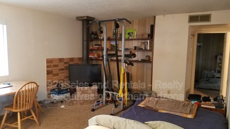 1514 N San Francisco St #A - Photo 7 of 21
