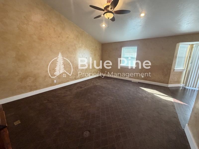 3930 E Vision Dr - Photo 2 of 19