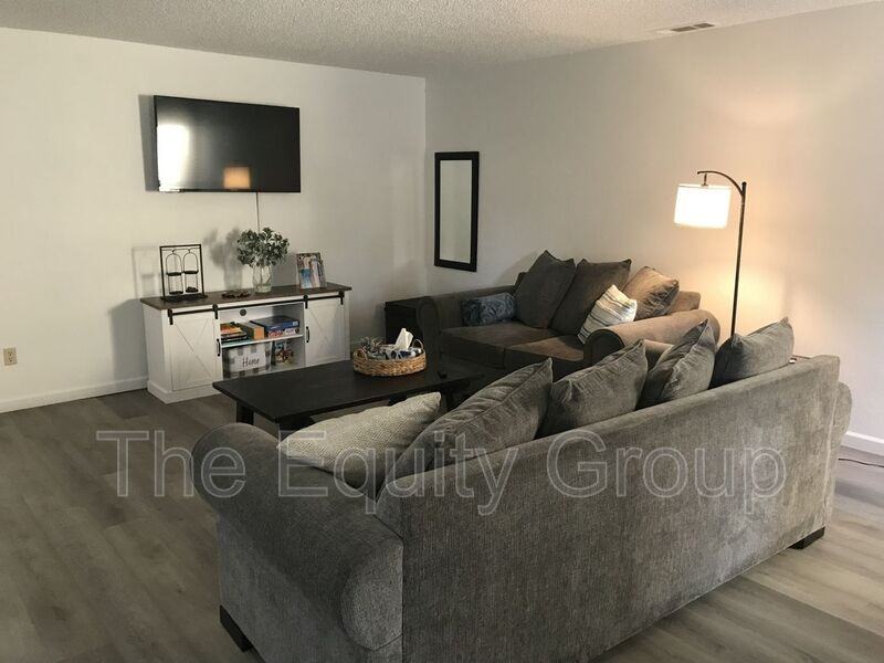 1826 E Vassar Dr - Photo 5 of 8