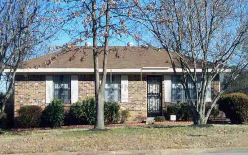 3780 Ford Rd - Photo 2 of 4