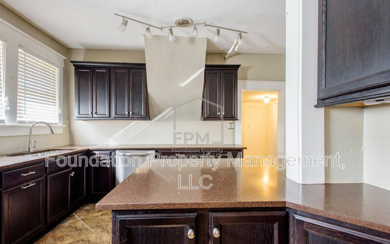 895 N Avalon St - Photo 6 of 21