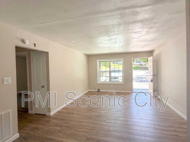 479 Old Federal Rd Se #B - Photo 6 of 10