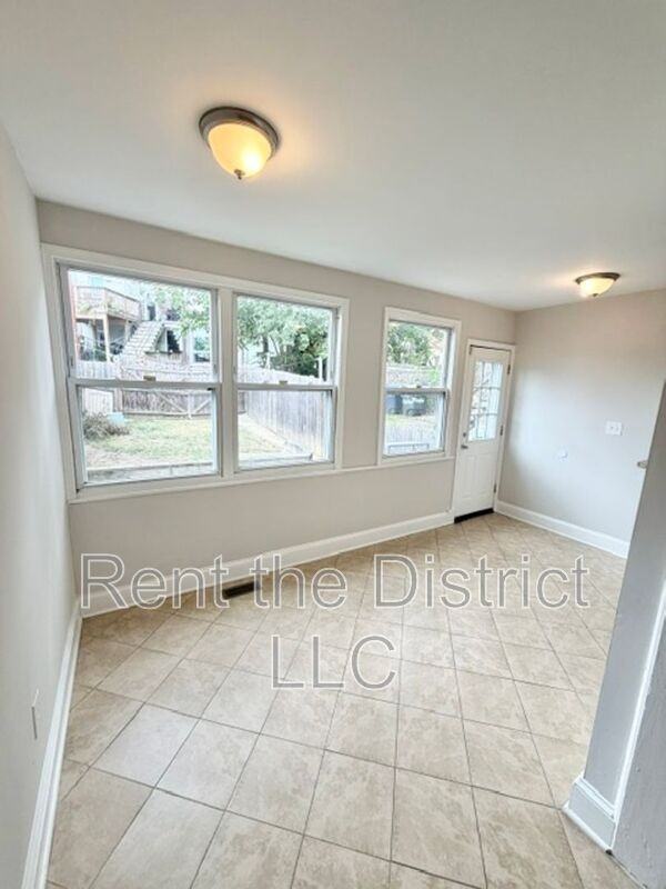 1512 Trinidad Ave Ne - Photo 4 of 20