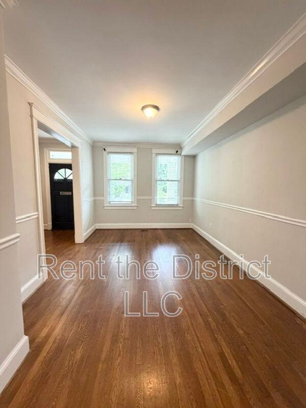 1512 Trinidad Ave Ne - Photo 7 of 20