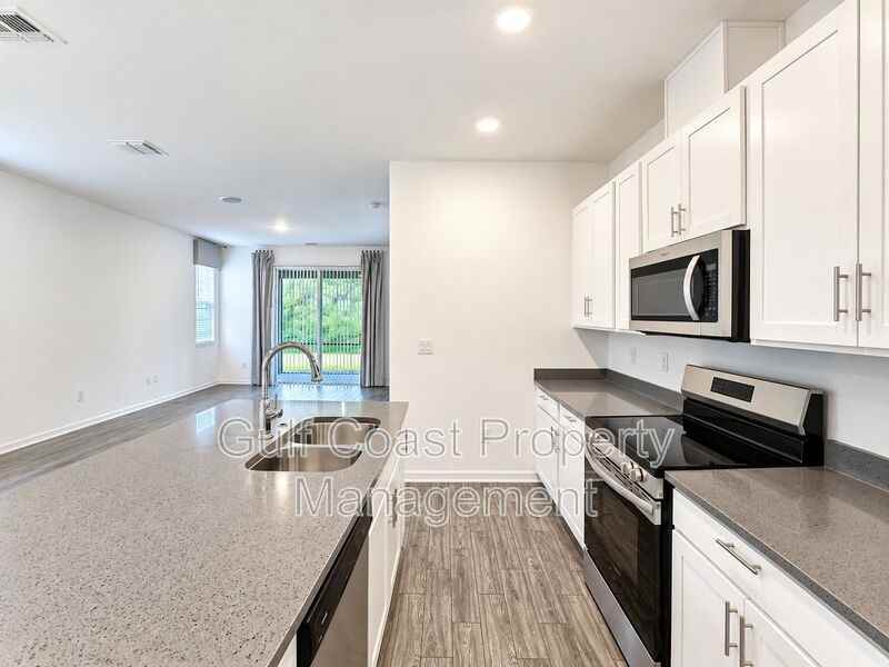1790 Woodleaf Hammock Ct - Photo 4 of 23