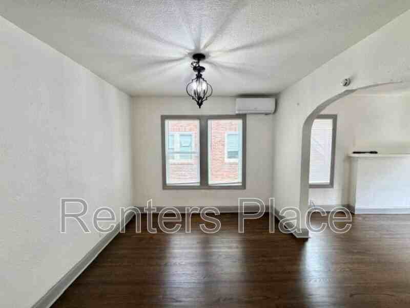 1128 S Rockford Ave #3 - Photo 5 of 11