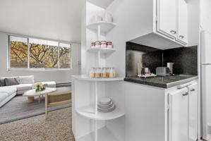 featured image of 1415 Ne 52nd St