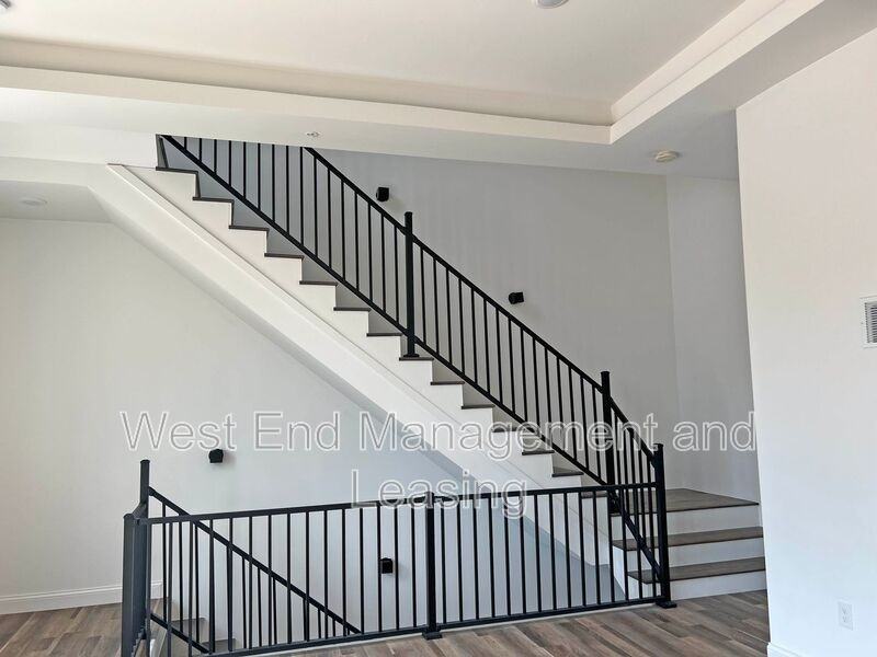 4201 W Pine Blvd #106 - Photo 6 of 20