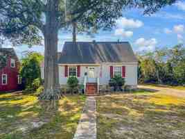 featured image of 700 Tanyard St