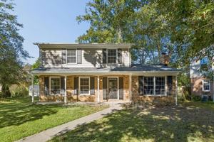featured image of 115 King Henry Way