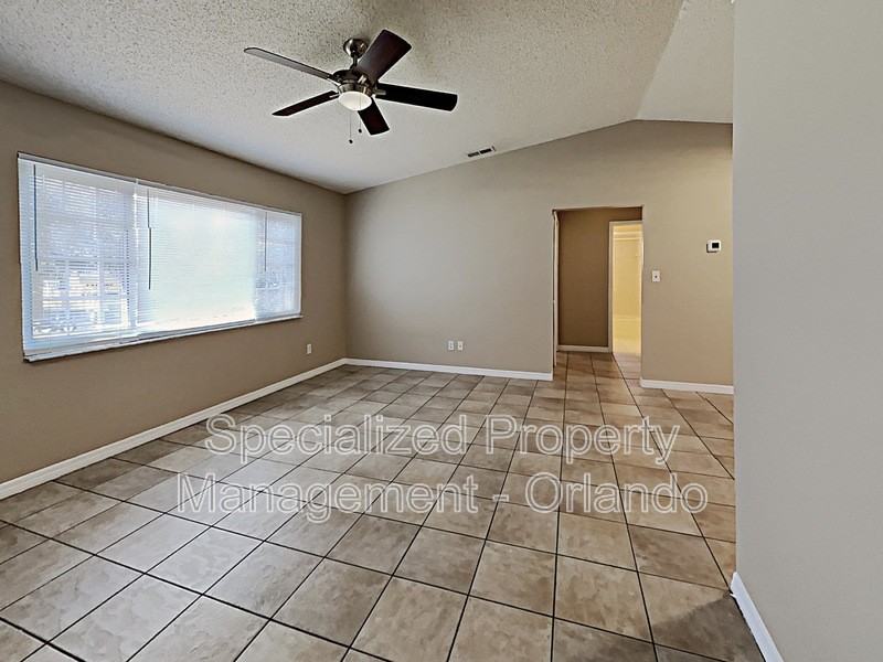 1519 Prairie Lake Blvd - Photo 3 of 17