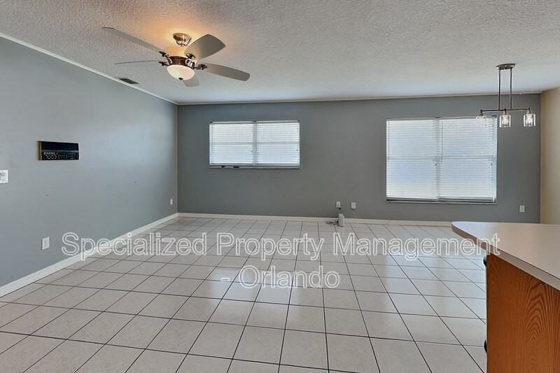 1423 La Casita St - Photo 4 of 24