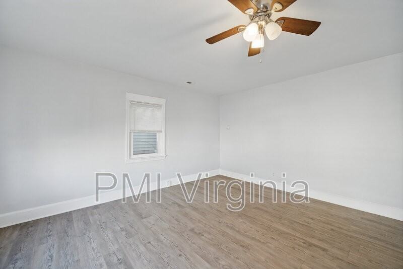 612 46th St - Photo 3 of 20
