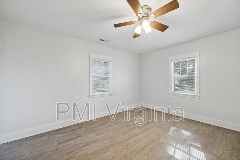 612 46th St - Photo 5 of 20