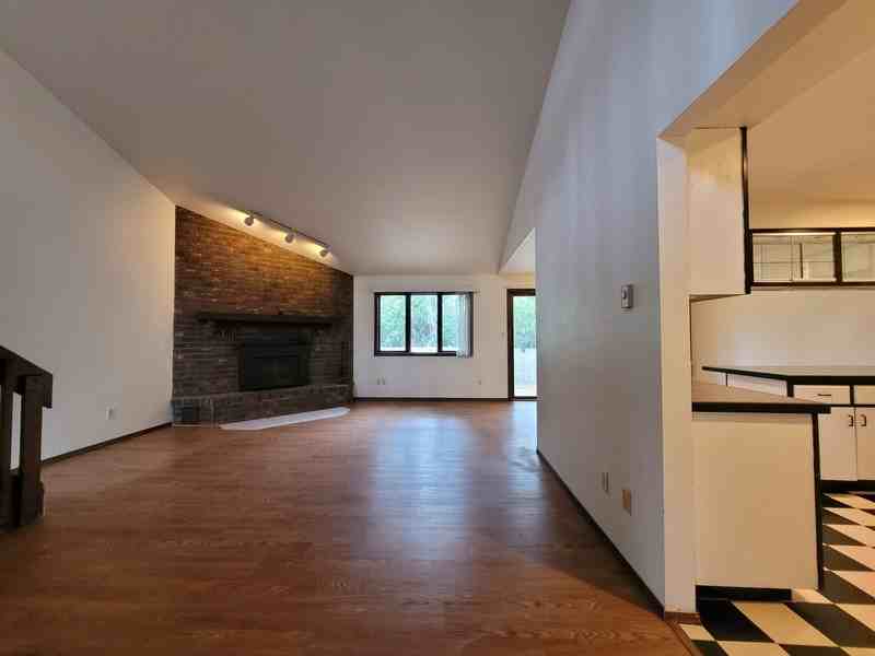 1401 N Birchwood Ave - Photo 2 of 14