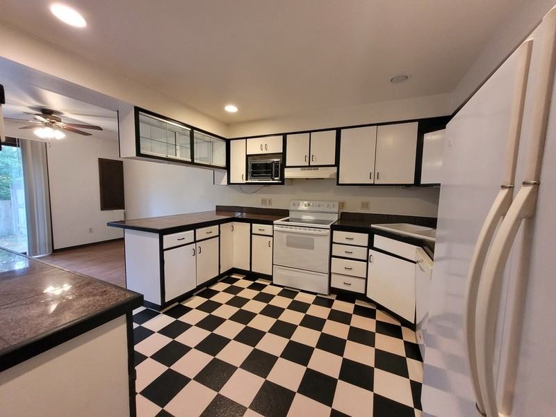 1401 N Birchwood Ave - Photo 3 of 14