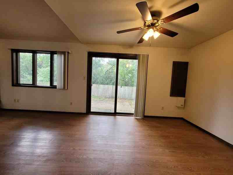 1401 N Birchwood Ave - Photo 4 of 14