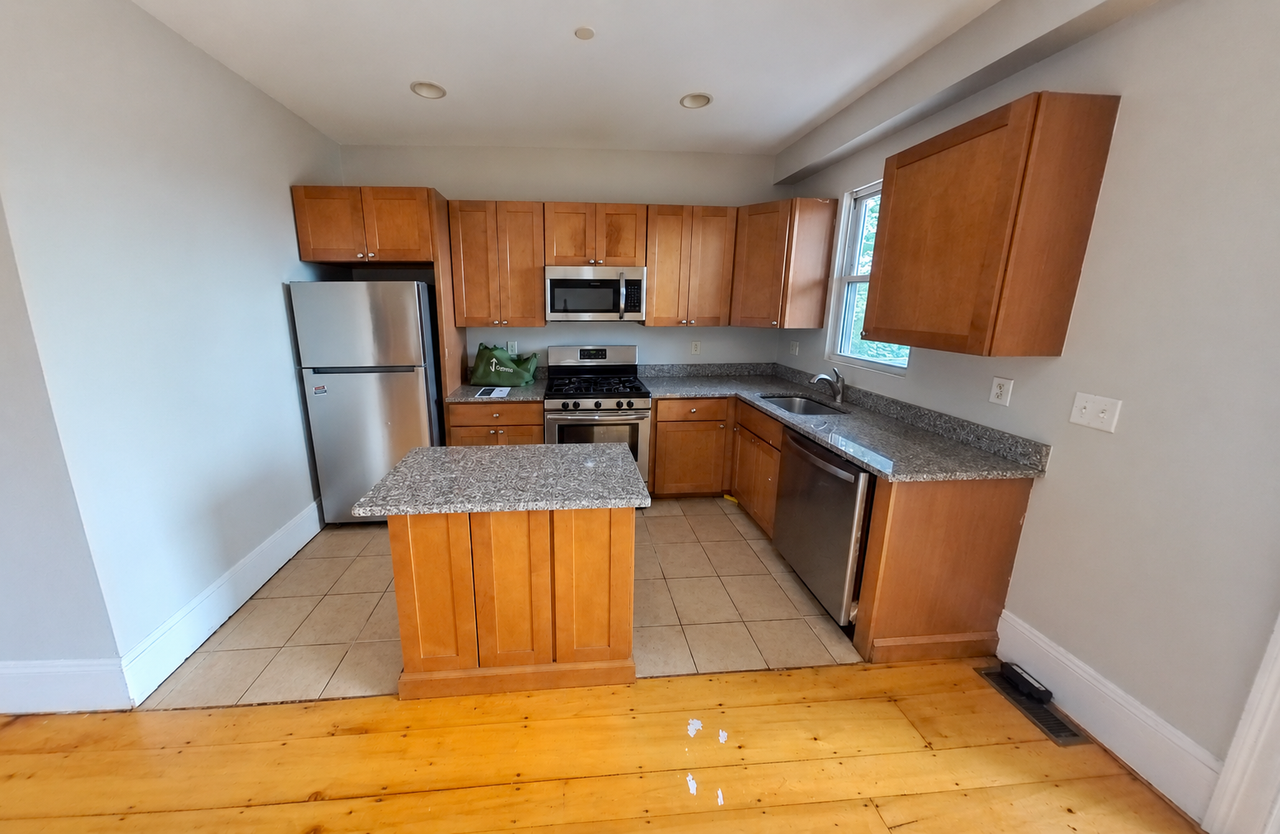 28 Fisher Ave #1 - Photo 4 of 9