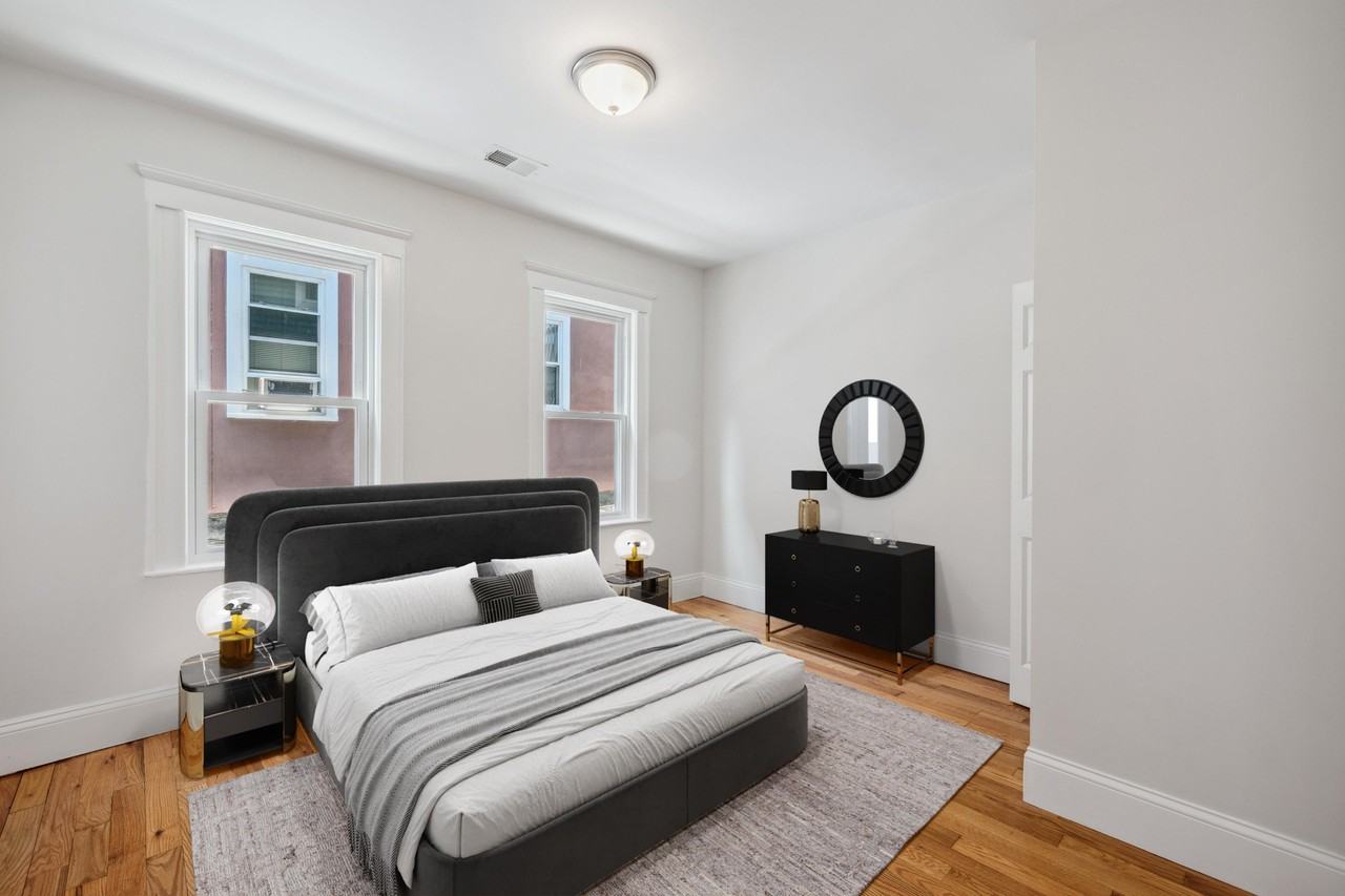 81 Hillside St #3 - Photo 4 of 7
