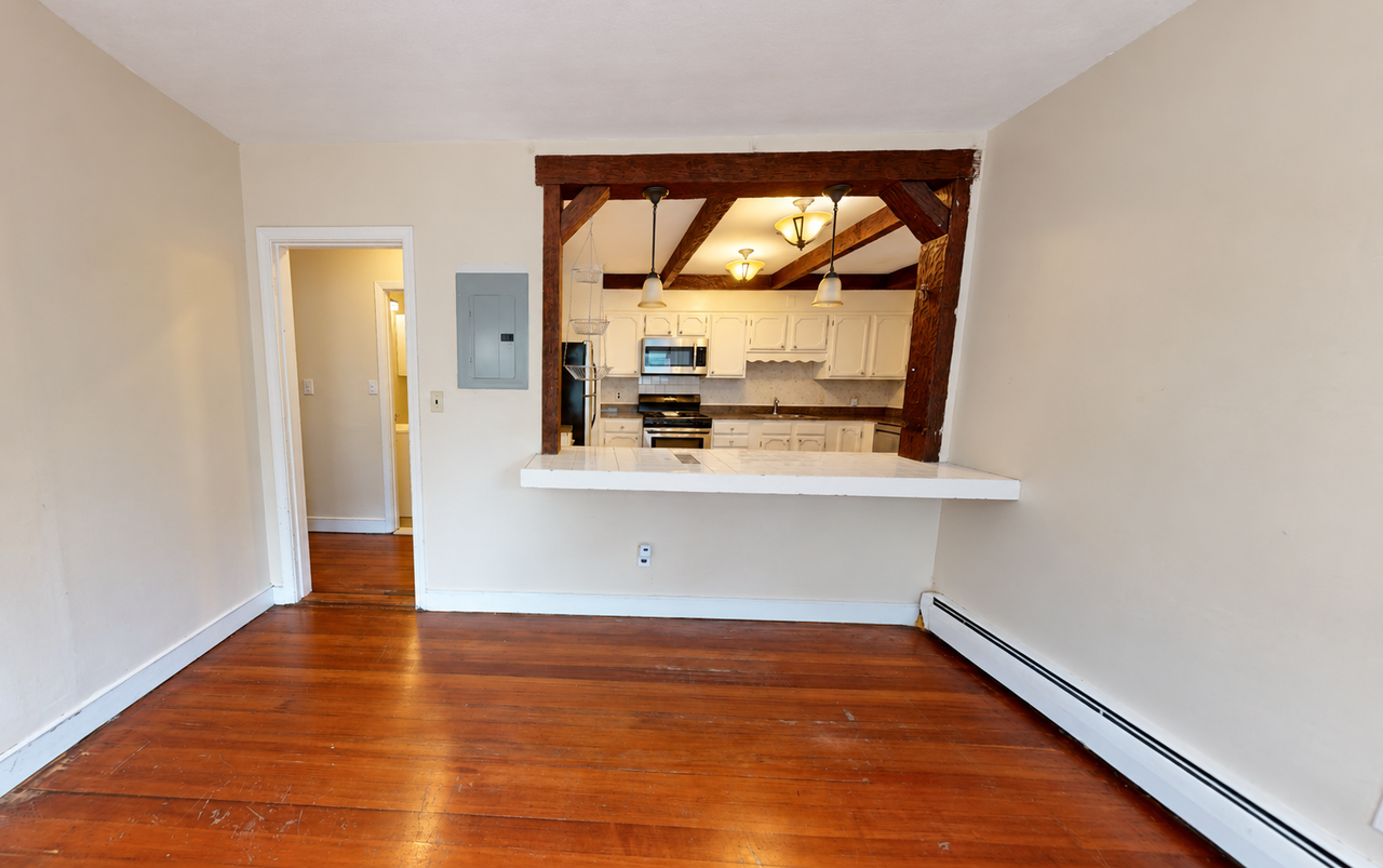 1526 Tremont St #2 - Photo 3 of 13