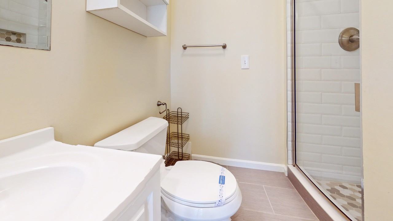 1526 Tremont St #2 - Photo 4 of 13