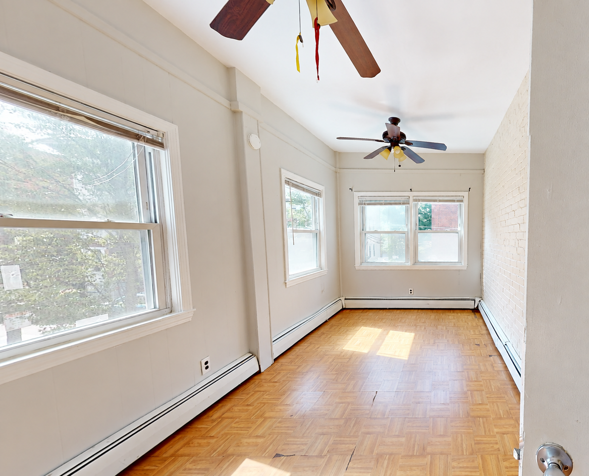 1526 Tremont St #2 - Photo 7 of 13