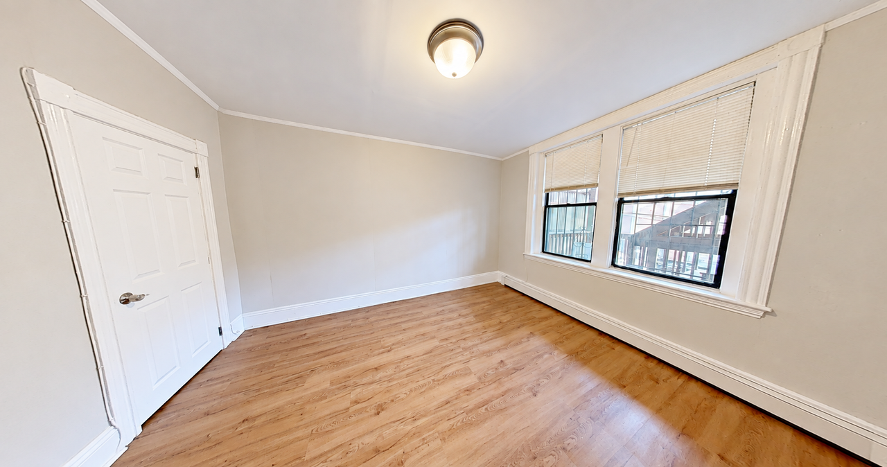 882 Huntington Ave #2 - Photo 7 of 18