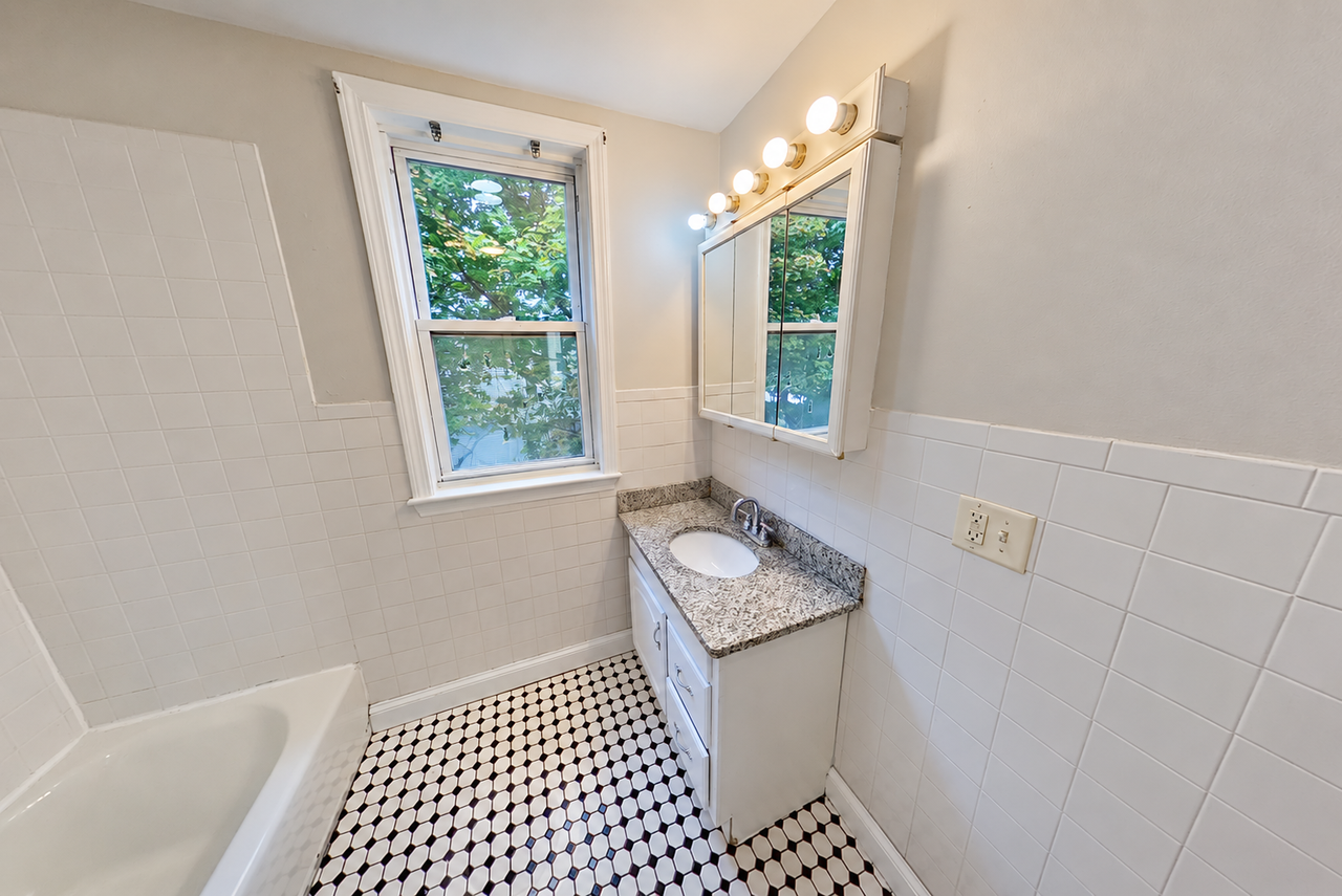 22 Fisher Ave #2 - Photo 5 of 9