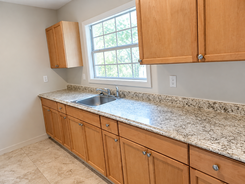 7704 N Huntley Ave - Photo 6 of 29