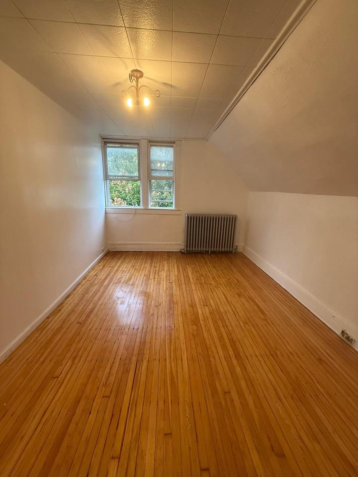 11 Troy St #3 - Photo 7 of 12