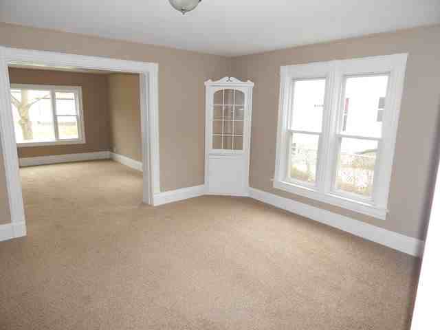 306 N Union St - Photo 3 of 9