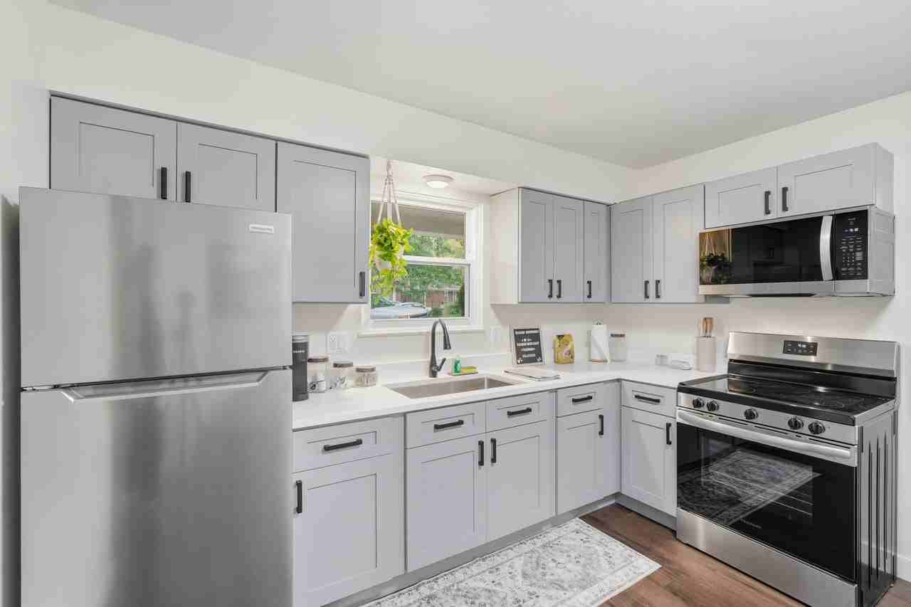 1116 Pam Dr - Photo 4 of 16